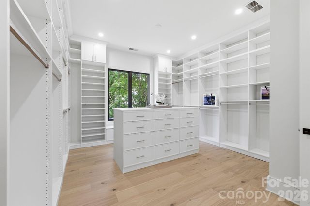 3028 Eastham Lane, Charlotte, NC 28209