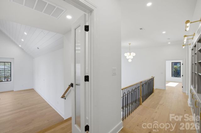 3028 Eastham Lane, Charlotte, NC 28209