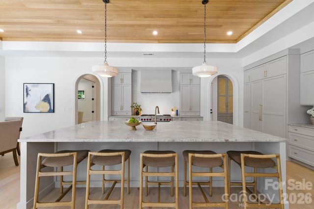 3028 Eastham Lane, Charlotte, NC 28209