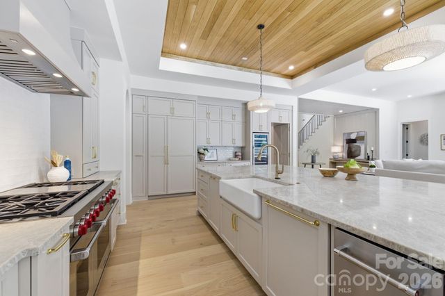 3028 Eastham Lane, Charlotte, NC 28209
