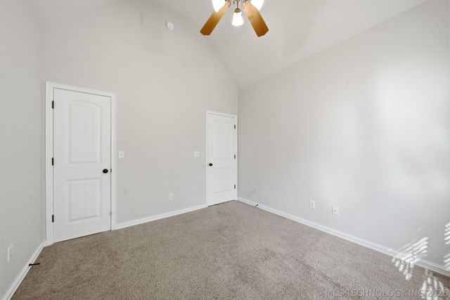 208 New Haven Street, Catoosa, OK 74015