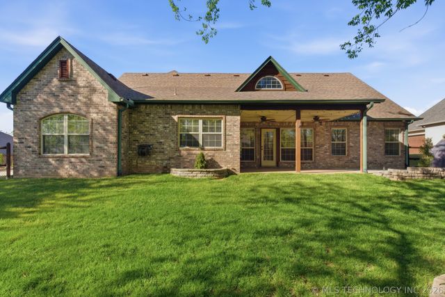 208 New Haven Street, Catoosa, OK 74015