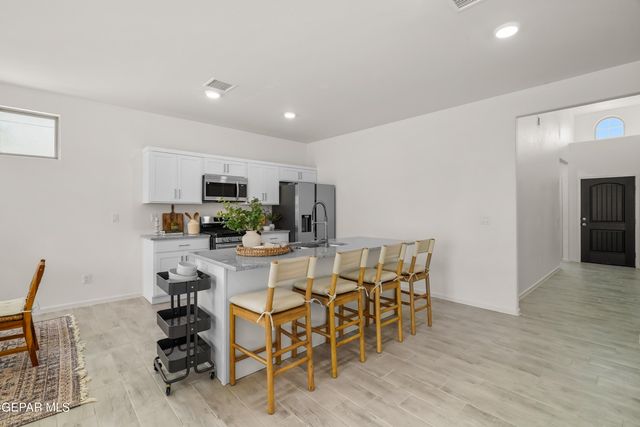 13901 Summer Wave Avenue, El Paso, TX 79928