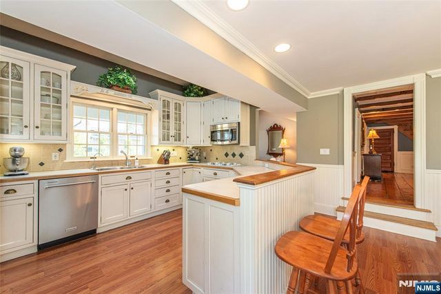 376 Lafayette Road, Harrington Park, NJ 07640