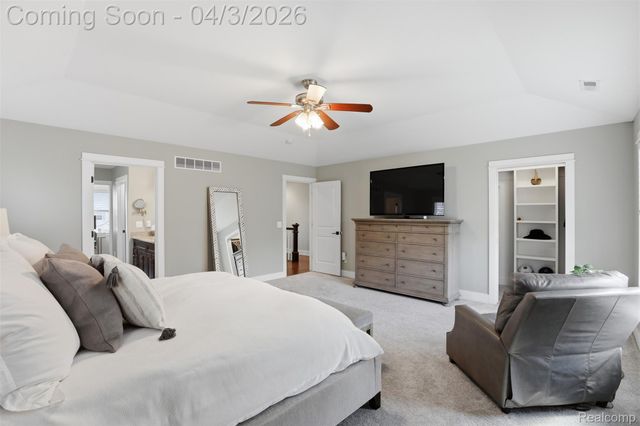 1033 N Maple Avenue, Royal Oak, MI 48067