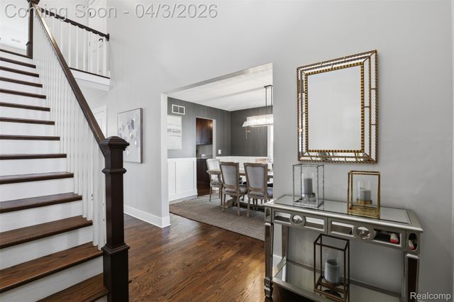 1033 N Maple Avenue, Royal Oak, MI 48067