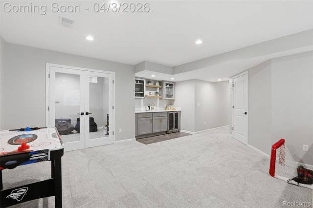 1033 N Maple Avenue, Royal Oak, MI 48067