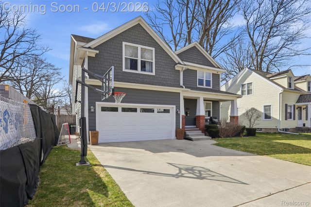 1033 N Maple Avenue, Royal Oak, MI 48067