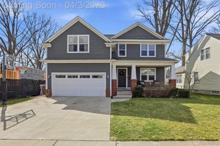 1033 N Maple Avenue, Royal Oak, MI 48067
