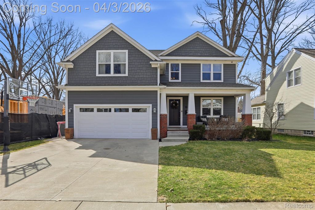 1033 N Maple Avenue, Royal Oak, MI 48067