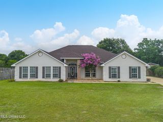 15076 E Shadow Creek Drive, Biloxi, MS 39532