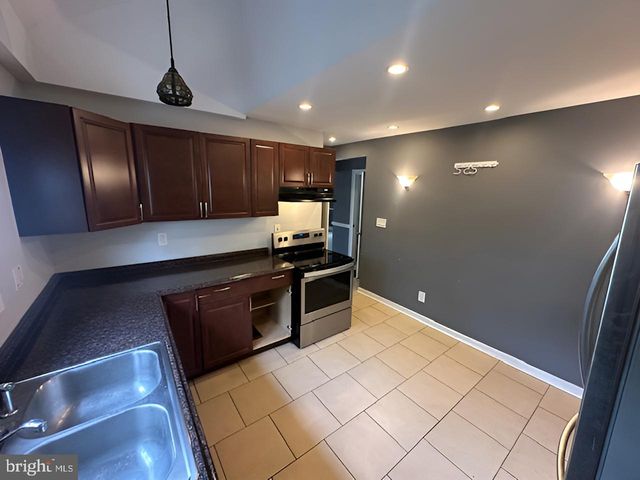 20 MABEL ST, Trenton, NJ 08638