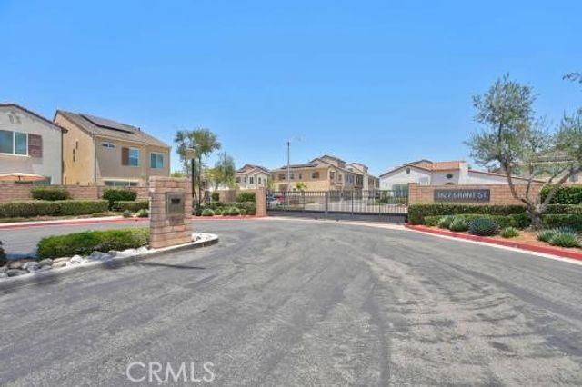 3827 Grant Street 54, Corona, CA 92879