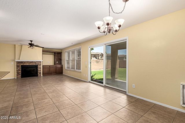 18103 W SMOKEY Drive, Surprise, AZ 85388
