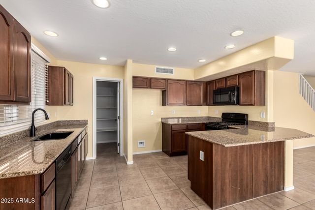 18103 W SMOKEY Drive, Surprise, AZ 85388