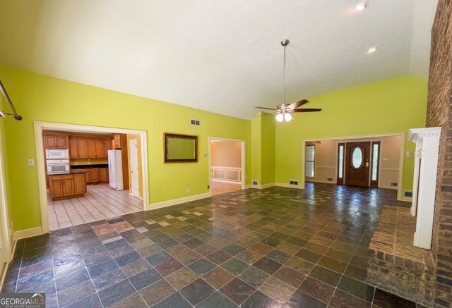 220 North Drive, Fayetteville, GA 30214