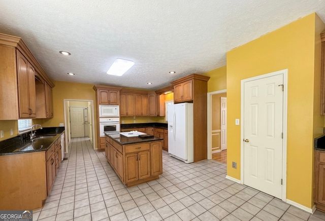 220 North Drive, Fayetteville, GA 30214