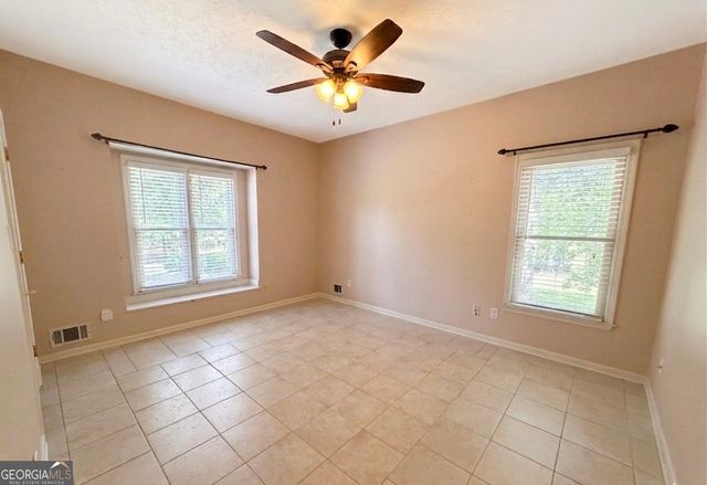 220 North Drive, Fayetteville, GA 30214