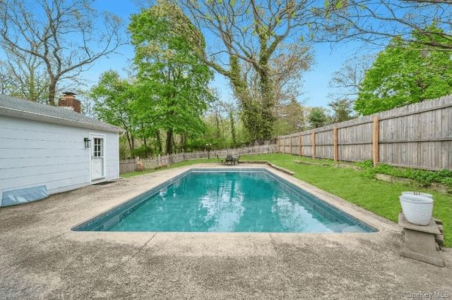 79 Brooksite Drive, Smithtown, NY 11787