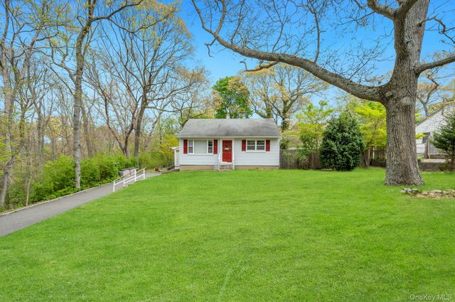 79 Brooksite Drive, Smithtown, NY 11787