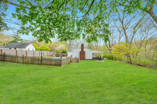 79 Brooksite Drive, Smithtown, NY 11787