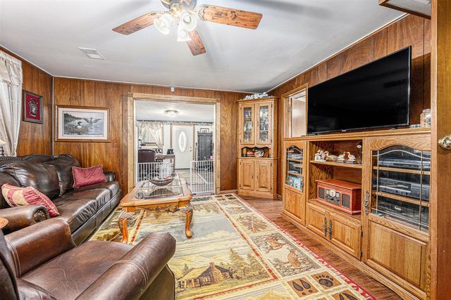 7702 N Gleneagle Drive, Kalamazoo, MI 49048