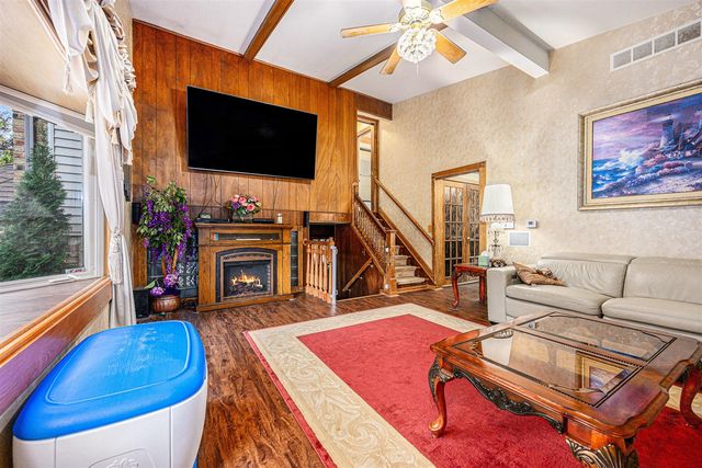 7702 N Gleneagle Drive, Kalamazoo, MI 49048