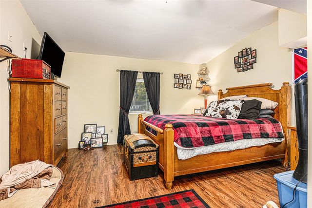 7702 N Gleneagle Drive, Kalamazoo, MI 49048