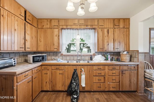 14511 Dirlam Road, Bowling Green, OH 43402