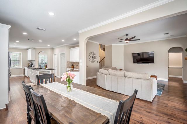 1414 Kennoway Park Drive, Spring, TX 77379