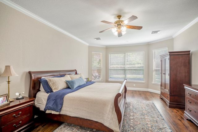1414 Kennoway Park Drive, Spring, TX 77379