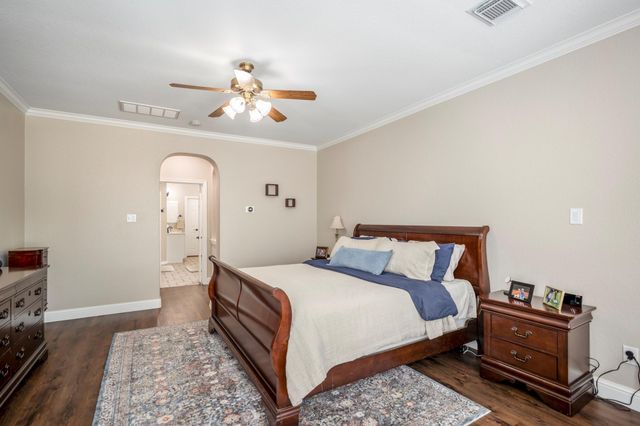 1414 Kennoway Park Drive, Spring, TX 77379