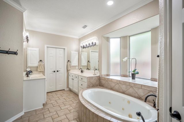 1414 Kennoway Park Drive, Spring, TX 77379
