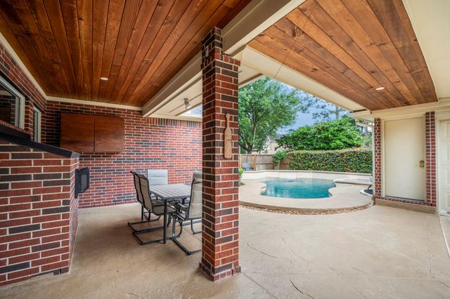 1414 Kennoway Park Drive, Spring, TX 77379