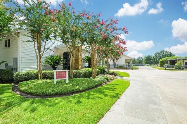 1414 Kennoway Park Drive, Spring, TX 77379