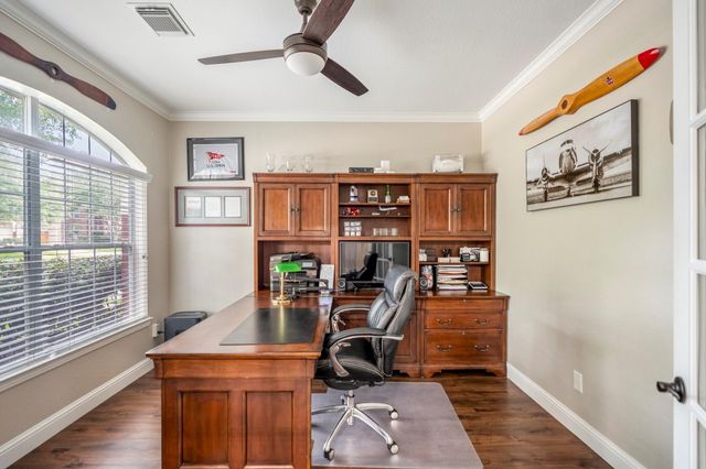 1414 Kennoway Park Drive, Spring, TX 77379