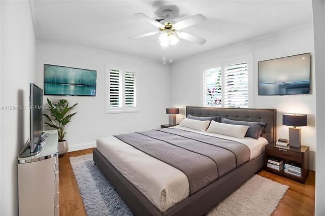 15144 SW 72nd Ct, Palmetto Bay, FL 33158