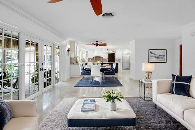 15144 SW 72nd Ct, Palmetto Bay, FL 33158