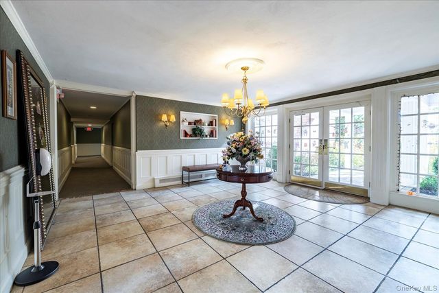 194 Smith Street 1K, Freeport, NY 11520