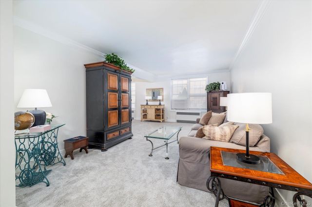 194 Smith Street 1K, Freeport, NY 11520