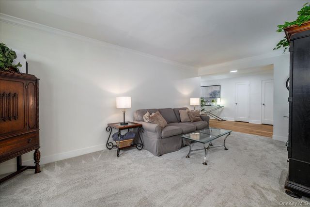 194 Smith Street 1K, Freeport, NY 11520