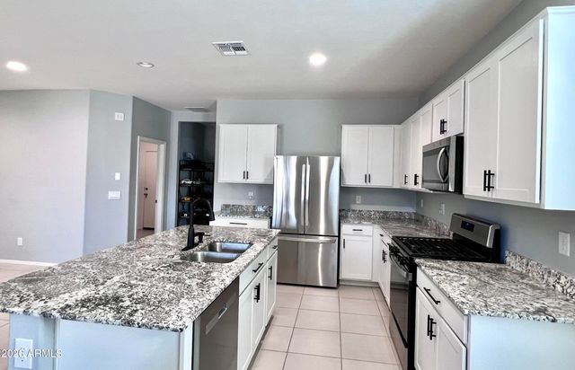 15545 W SMOKETREE Drive, Surprise, AZ 85387