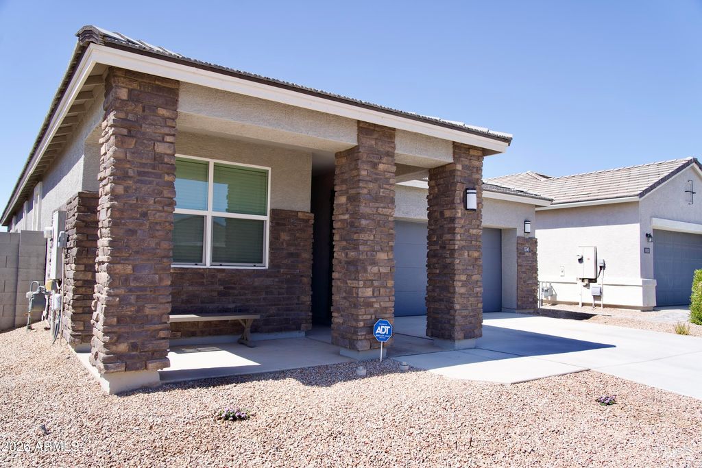 15545 W SMOKETREE Drive, Surprise, AZ 85387 — photo 2