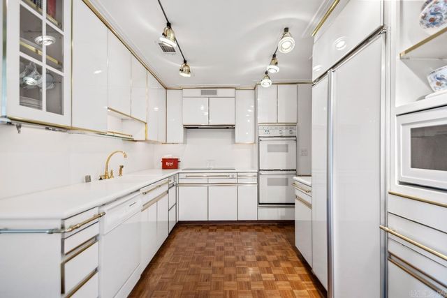 1 Treetops Lane, Little Rock, AR 72202