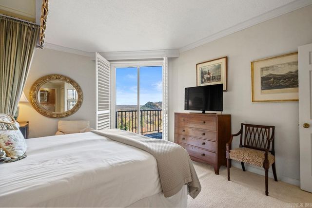 1 Treetops Lane, Little Rock, AR 72202