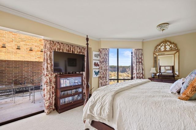 1 Treetops Lane, Little Rock, AR 72202