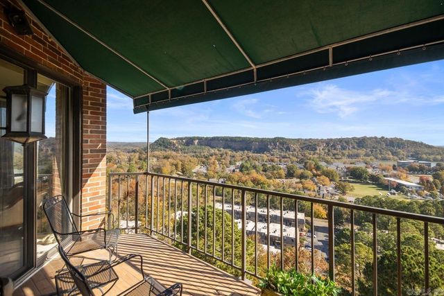 1 Treetops Lane, Little Rock, AR 72202