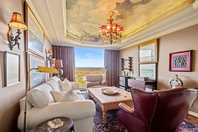 1 Treetops Lane, Little Rock, AR 72202