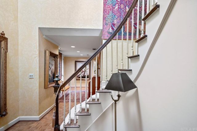 1 Treetops Lane, Little Rock, AR 72202