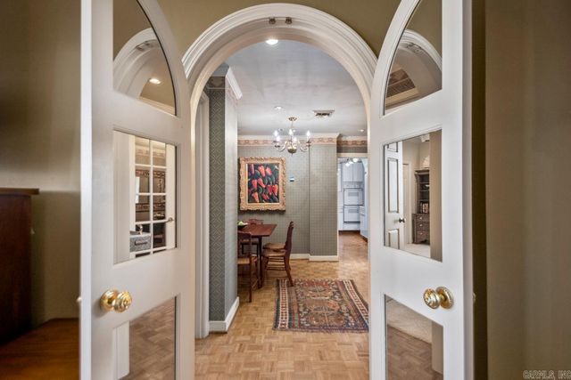 1 Treetops Lane, Little Rock, AR 72202